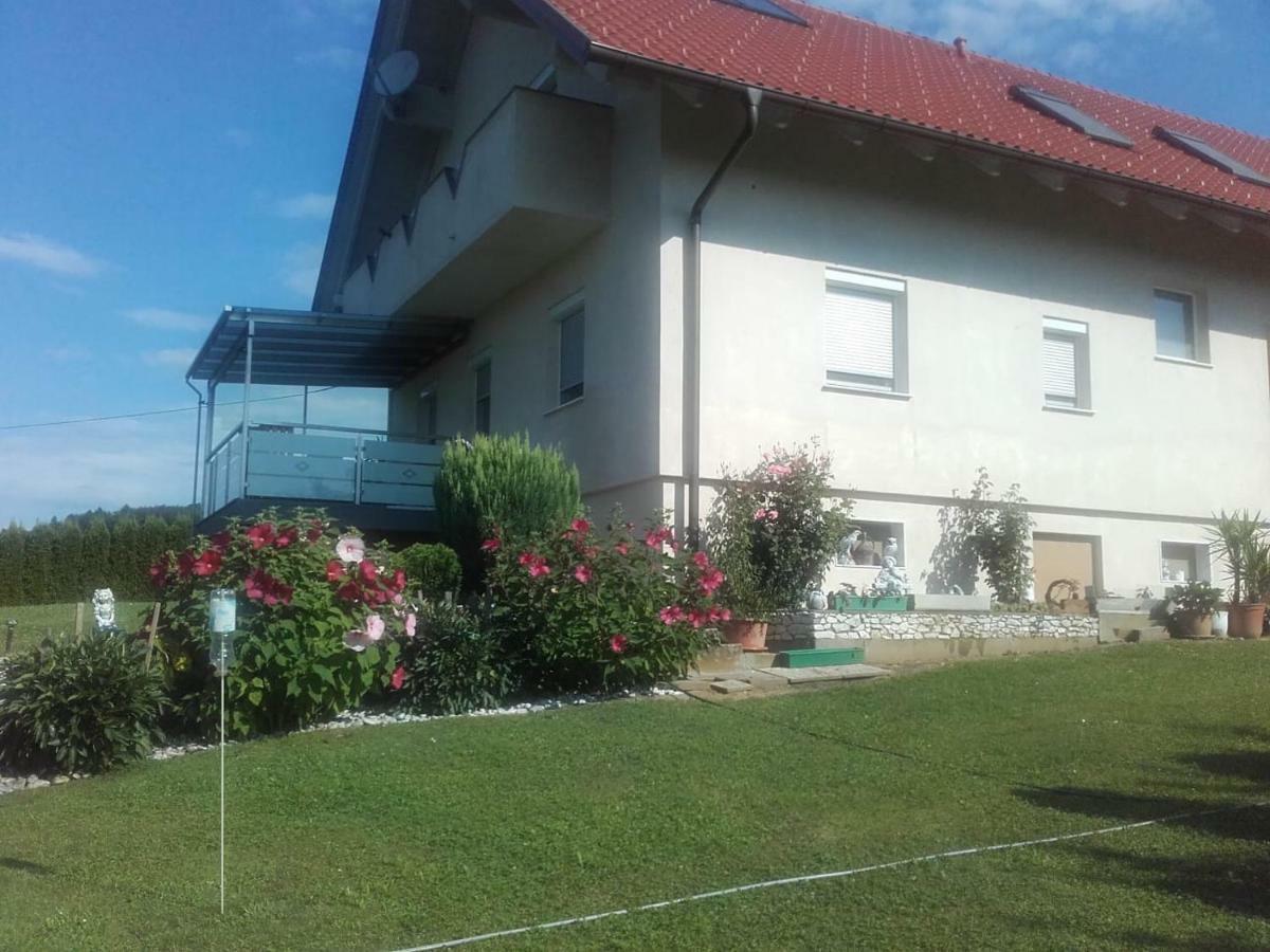 Dahoam By Fam. Franz Apartment Gamlitz Luaran gambar